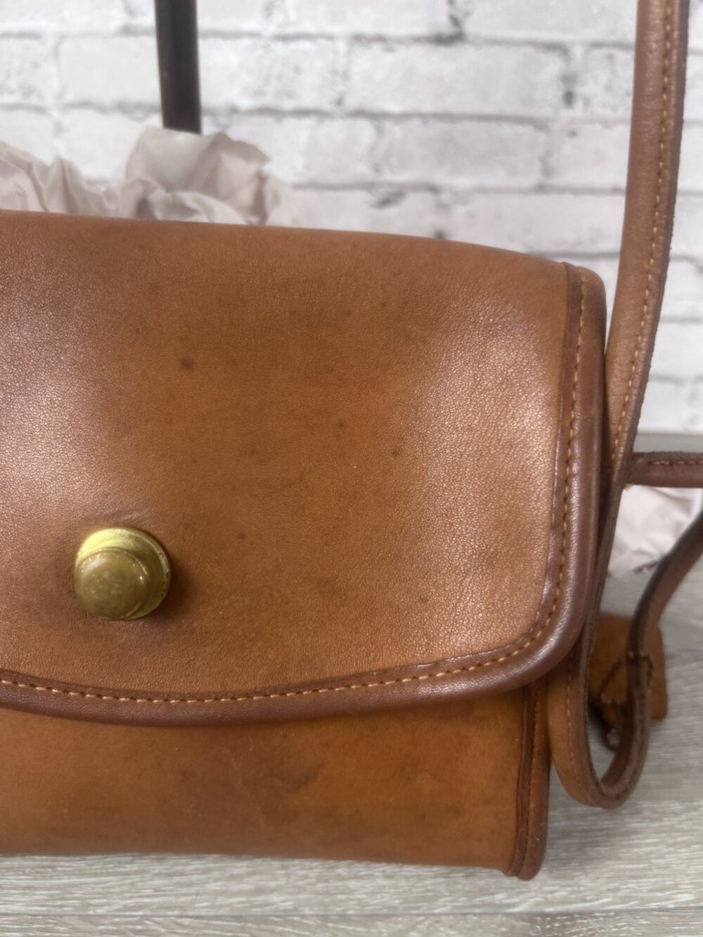 Vintage Coach 9892  Chrystie British Tan Leather Crossbody Bag Purse 90s - Picture 4 of 11